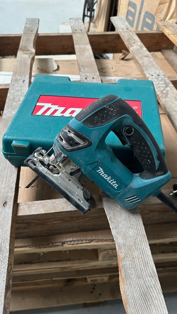 Makita decoupeerzaag, Gebruikt, Decoupeerzaag, 600 tot 1200 watt, Ophalen of Verzenden