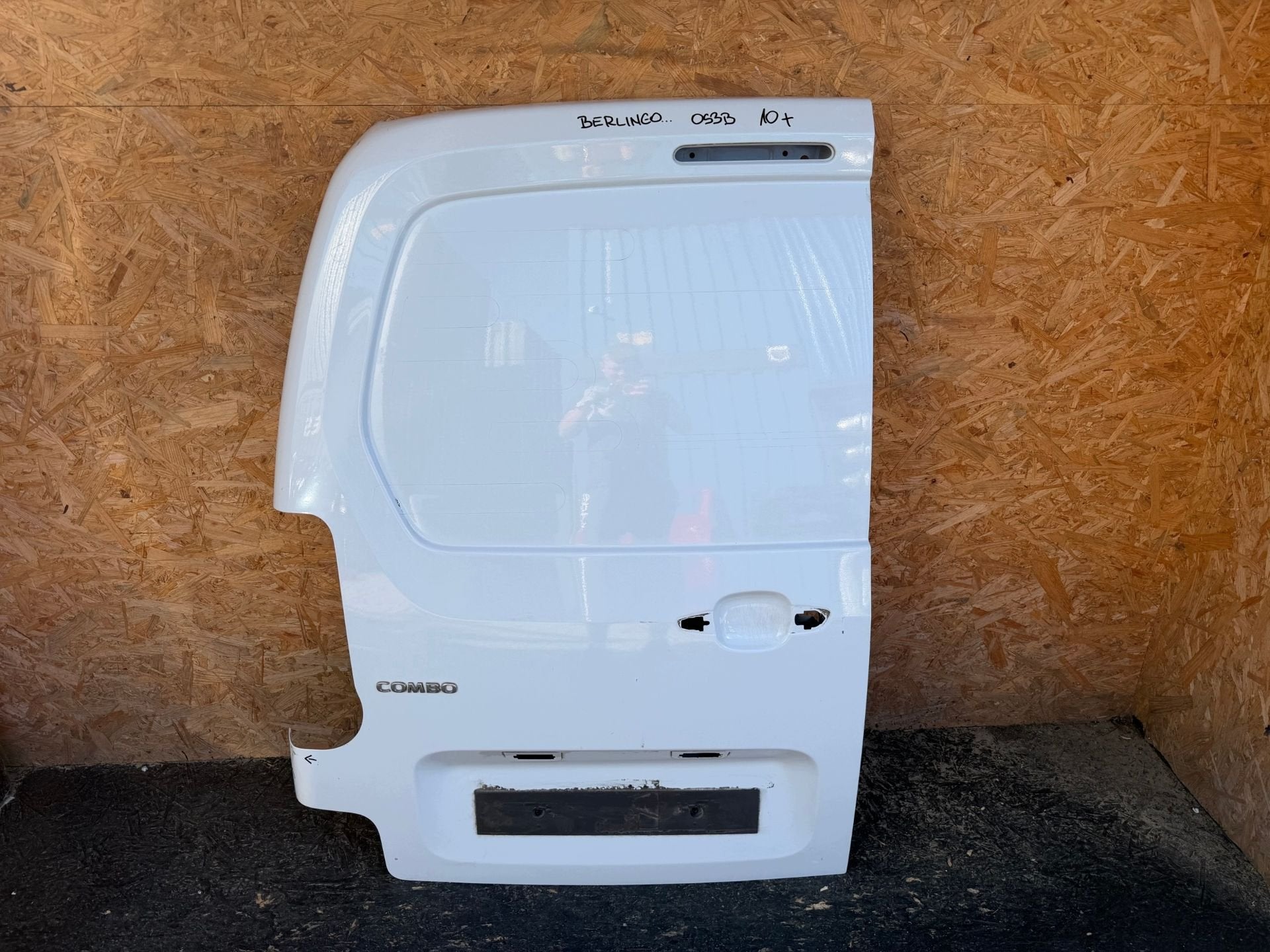 Berlingo Partner Combo Proace City Portier Links, Gebruikt, Citroën, Taurusavenue 1
2132 LS  Hoofddorp, NL, Privacyrights-citroen@mpsa.com