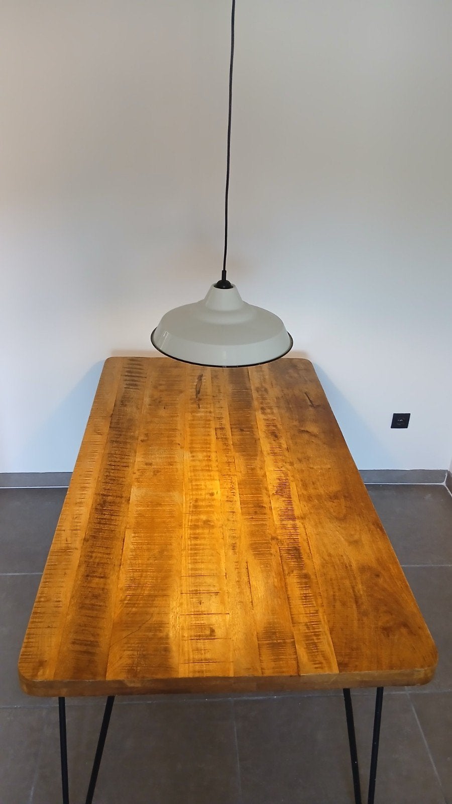 houten tafel met metalen poten, Ophalen, Gebruikt, 150 tot 200 cm, 50 tot 100 cm