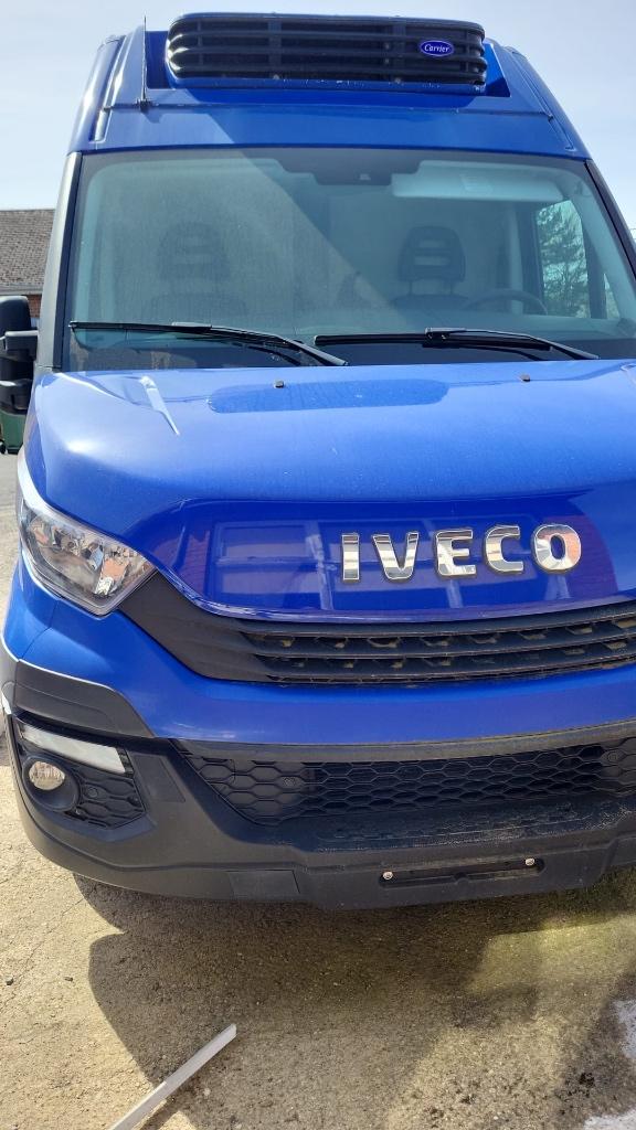 Camionnette iveco frigorifique, Autos, Camionnettes & Utilitaires, Achat, Iveco, Diesel, Particulier