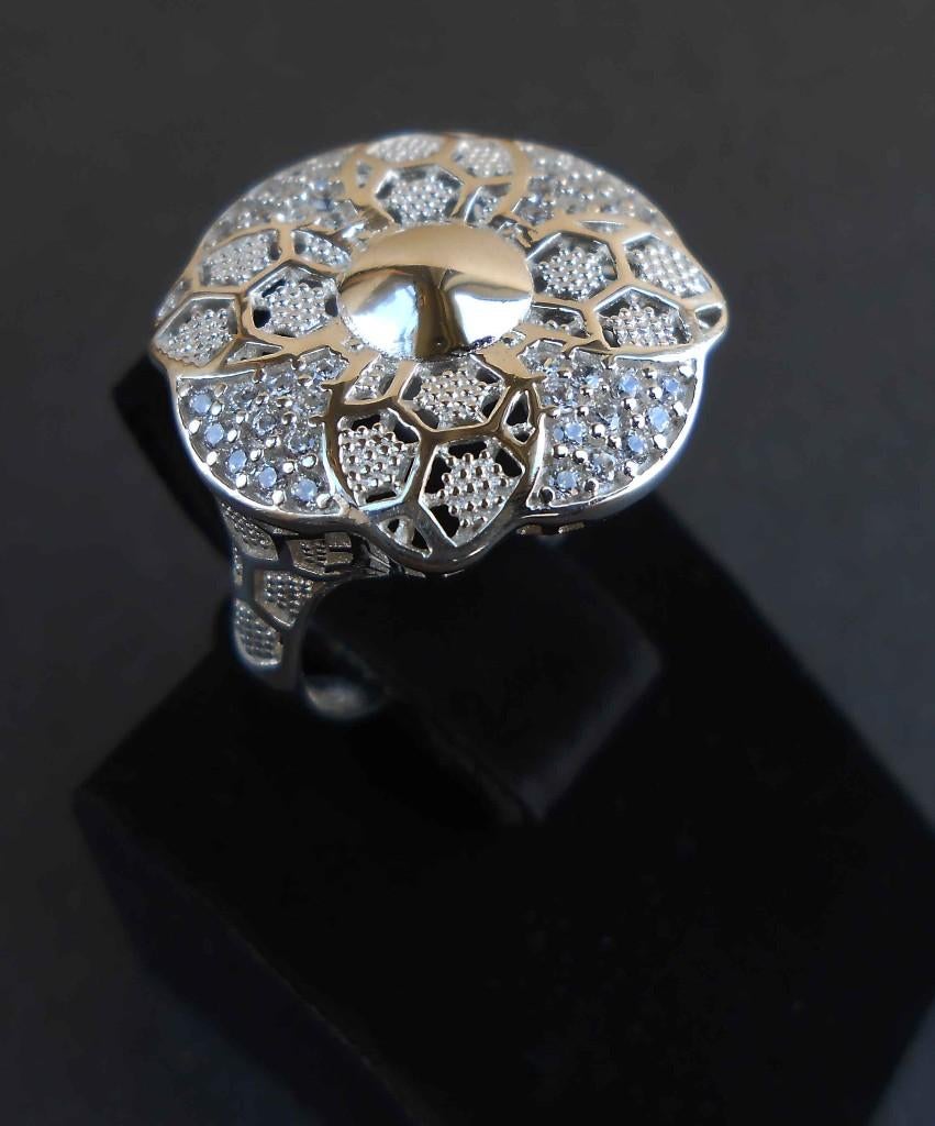 Bague en argent avec un beau motif sophistiqué, Neuf, 18 à 19, Argent, Argent