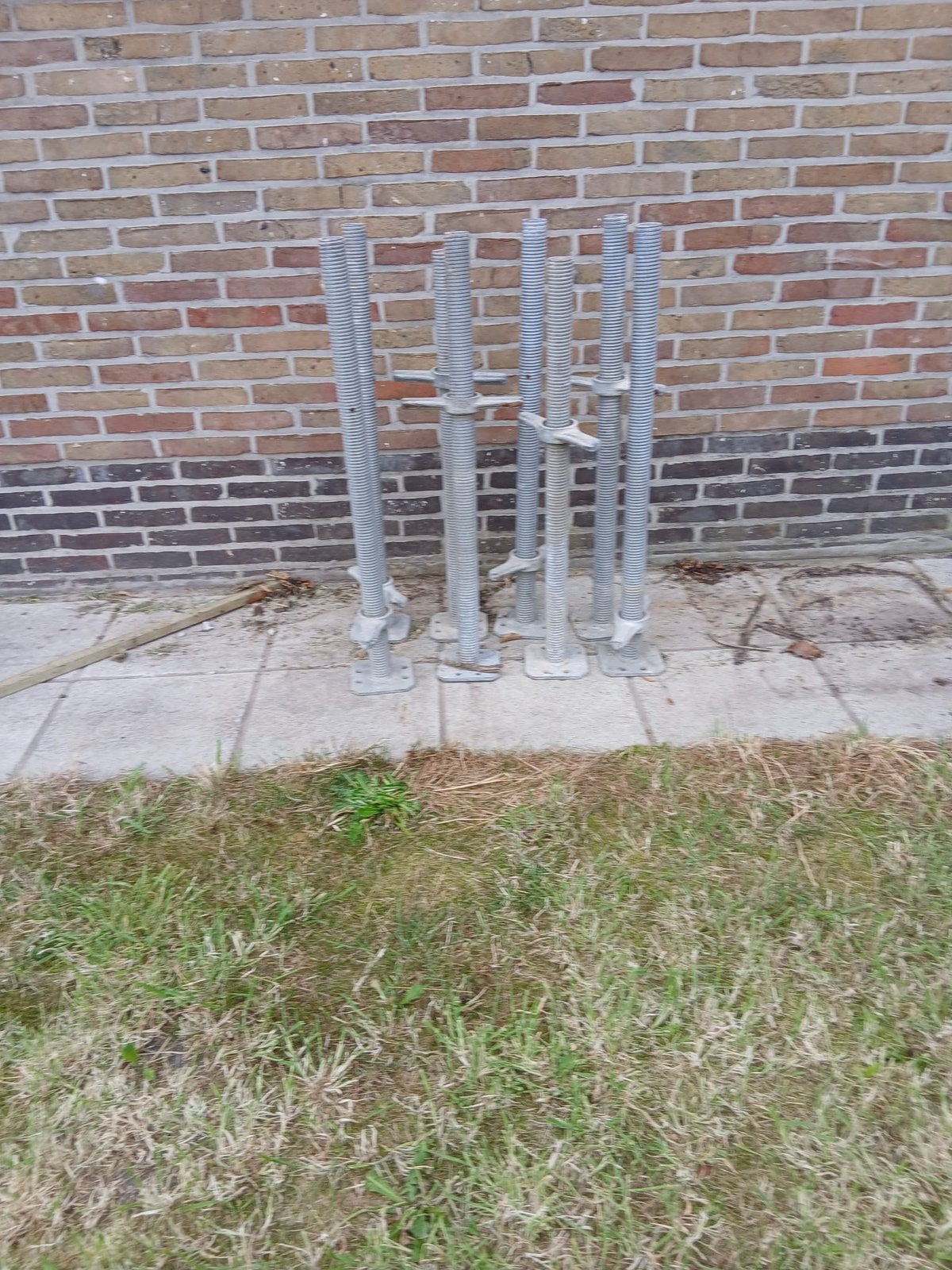 8 regelbare Poten voor stelling, Doe-het-zelf en Bouw, Steigers, Ophalen, Zo goed als nieuw