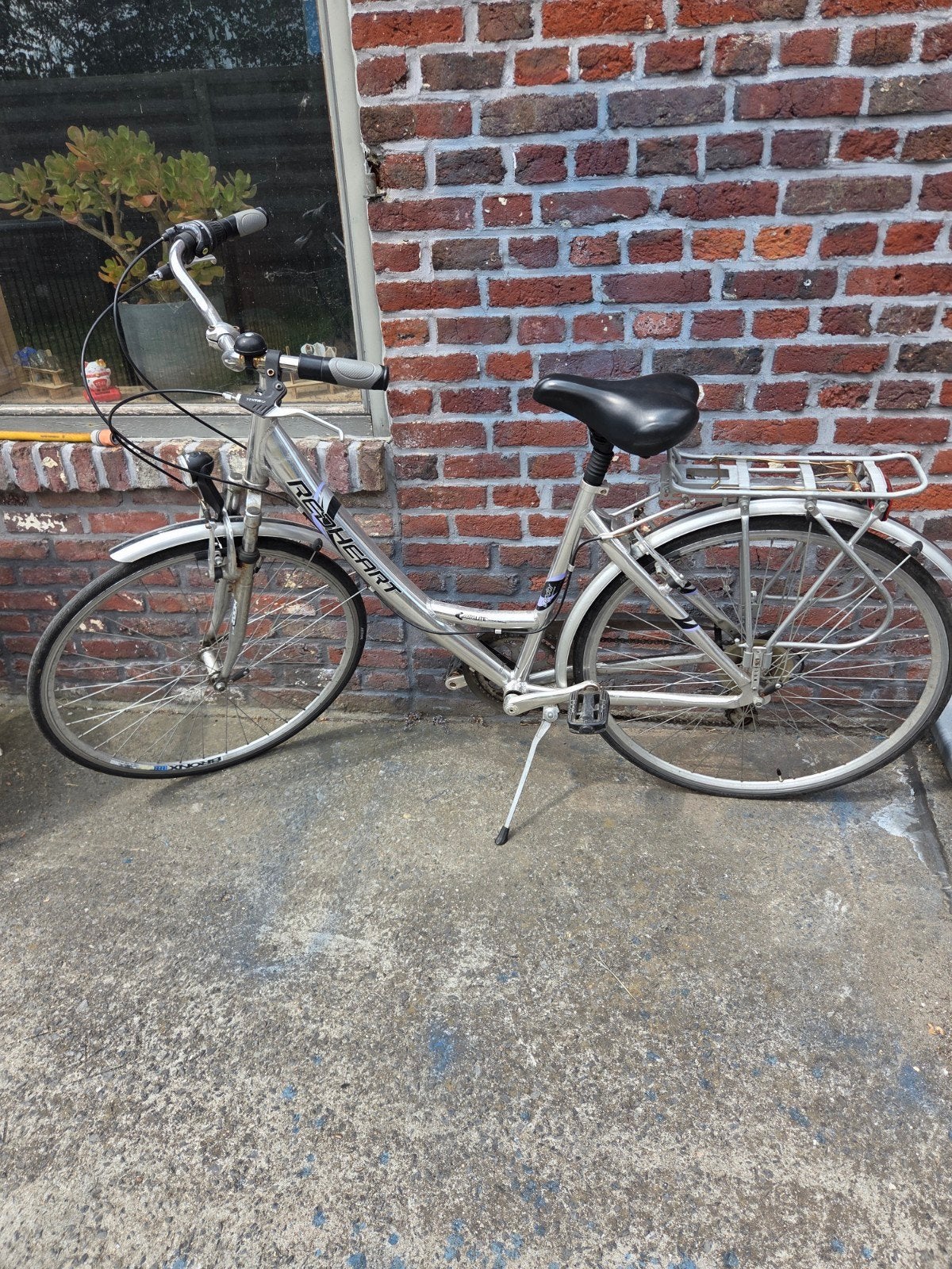 damesfiets in perfecte staat, Enlèvement
