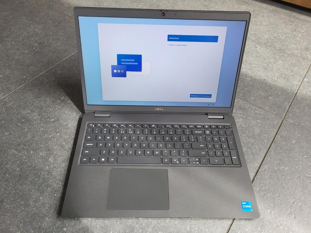 Dell Latitude 17 inch i5 8GB 256GB SSD met numpad, Computers en Software, 256 GB, Met videokaart, 2 tot 3 Ghz, Qwerty
