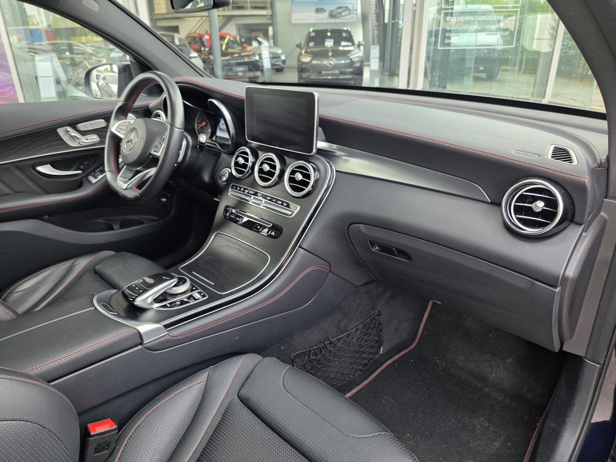 Mercedes-Benz GLC Coupé Mercedes-AMG GLC 43 4MATIC, Auto's, Automaat, Stof, Gebruikt, Zwart