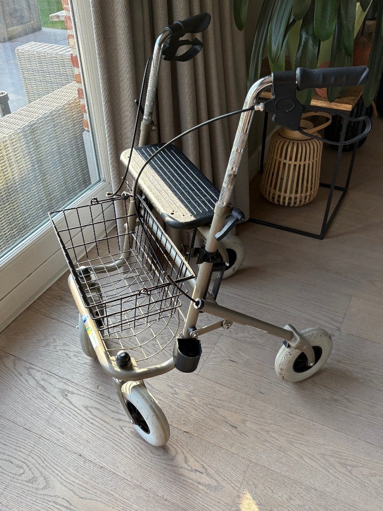 Rollator Merk Vermeiren - verstelbaar, Diversen, Ophalen, Zo goed als nieuw
