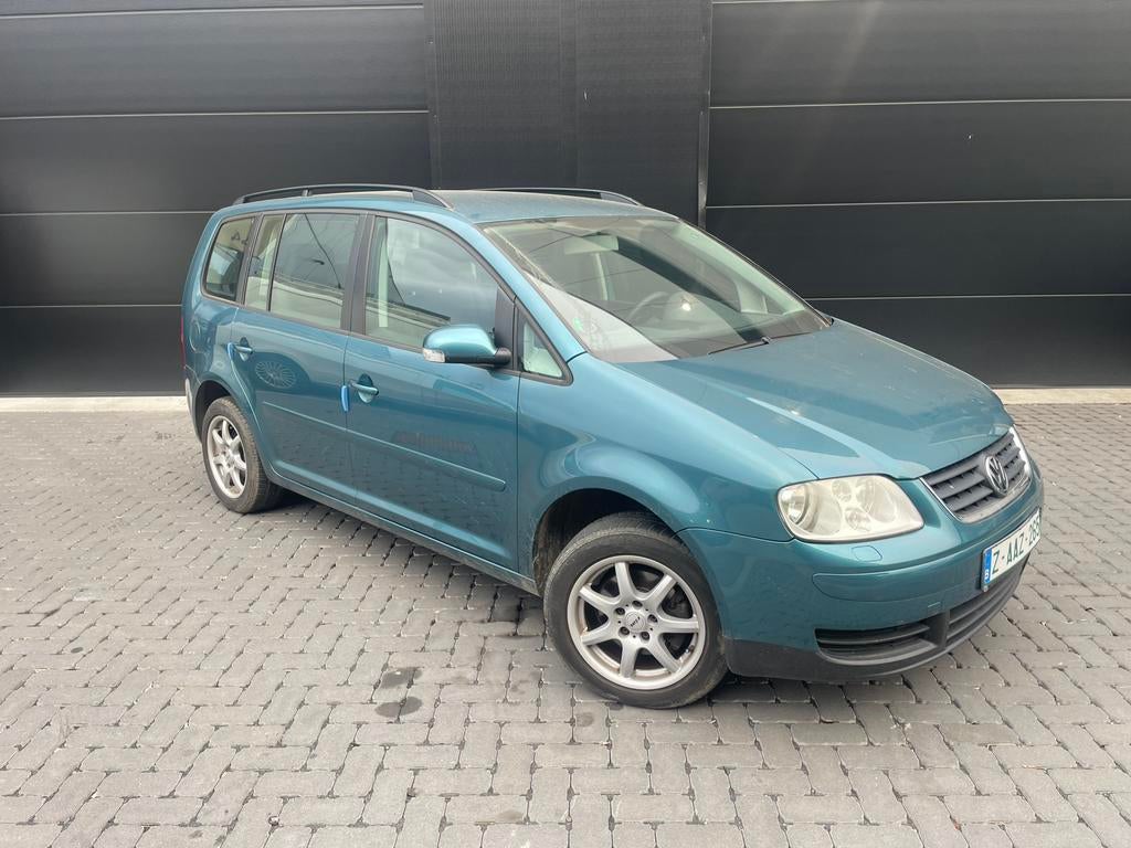 VW Touran 7 Place automatique Contrôl 1.4 essence Clim Gps, Autos, Argent ou Gris, Achat, Entreprise, Noir