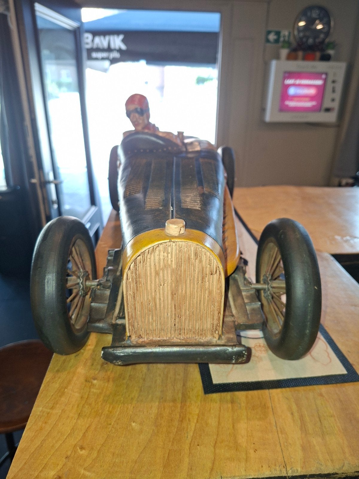 Oude race auto ( antiek ), Antiek en Kunst, Ophalen