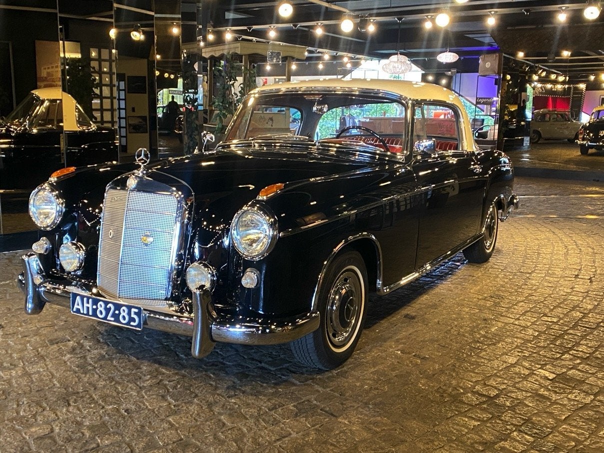Mercedes-Benz 200-serie 220 Ponton 220 S Coupé, Achat, 2195 cm³, Entreprise, Boîte manuelle