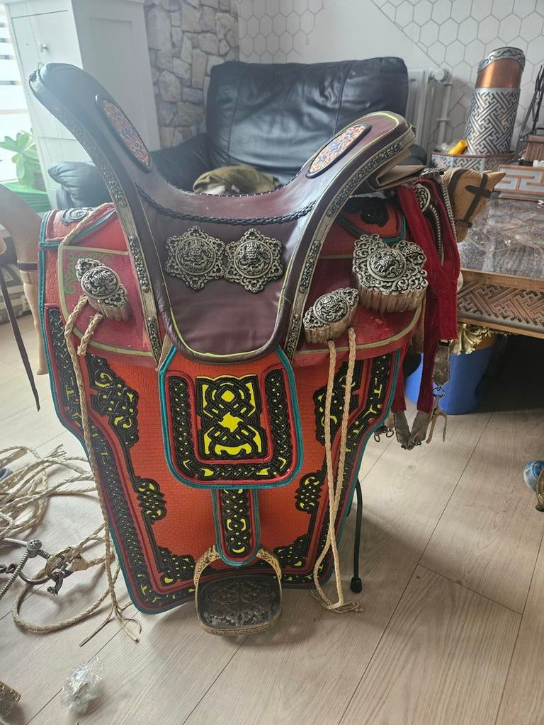 Mongoolse paarden stoel, Services & Professionnels, Animaux | Chevaux | Soins, Garde & Dressage