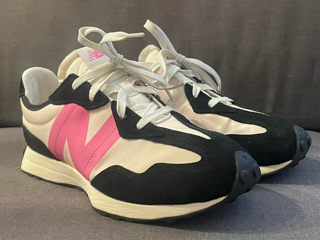 New Balance 327 sneakers EU 39, Verzenden, Zwart, Zo goed als nieuw, Sneakers