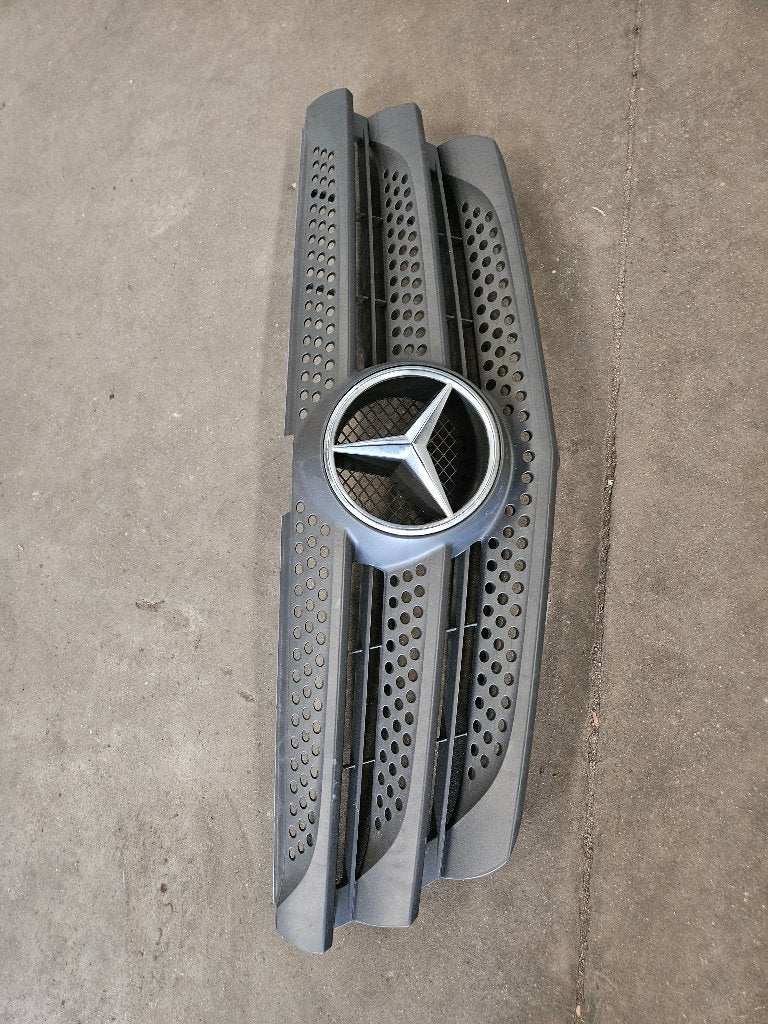 grill Mercedes Vito W447 vanaf 2014, Auto-onderdelen, Ophalen, Gebruikt, Voor, Mercedes-Benz