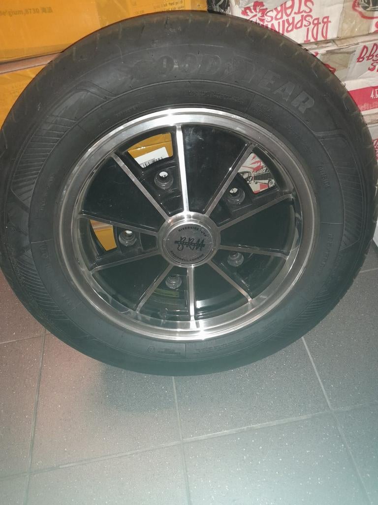Jantes BRM avec de très bons pneus, VW. Volkswagen, Enlèvement, Pneu(s)