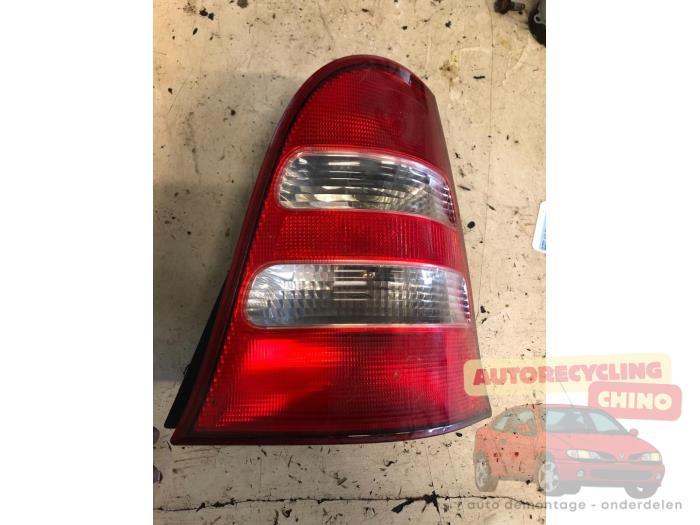 Achterlicht rechts van een Mercedes A-Klasse, Gebruikt, -, Ophalen of Verzenden, -