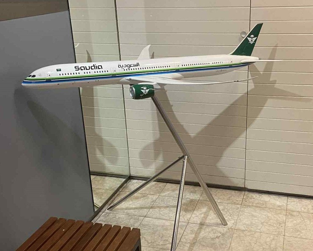 Saudi B787  1:50, Verzamelen, Luchtvaart en Vliegtuigspotten, Ophalen, Nieuw, Schaalmodel