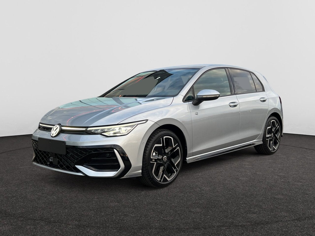 Volkswagen Golf VIII Golf R-Line Business Premium 1.5 eTSI, Automaat, Berline, Golf, Zilver of Grijs