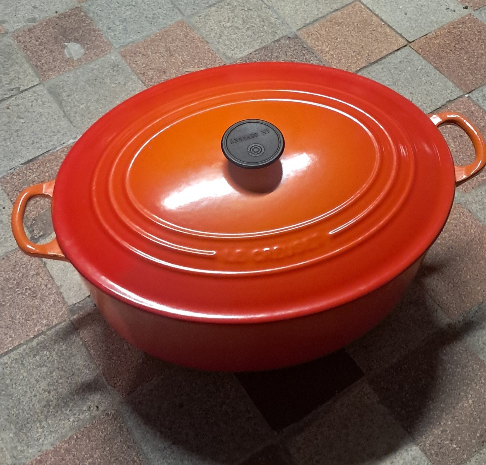 le creuset  36 cm, Gebruikt, Gietijzer, Le Creuset, Ophalen of Verzenden