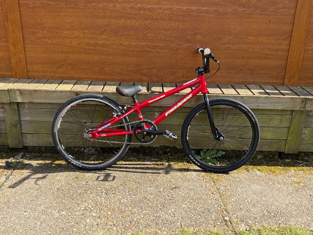 Bmx Race Free Agent 20", Vélos & Vélomoteurs, Vélos | BMX & Freestyle, Frein sur jante, Aluminium, 16 à 20 pouces, Utilisé