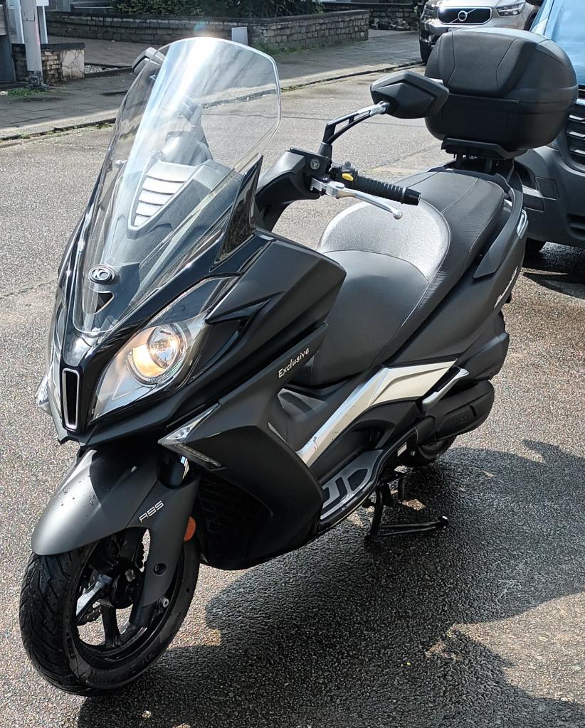 Kymco Downtown 125i ABS Exclusive (Noedoe) met Topcase, Motoren, Kymco, Gebruikt, Particulier, 125 cc