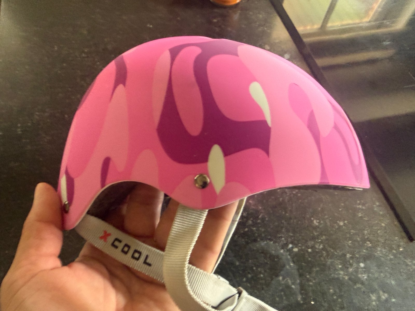 Meisjes fietshelm van Cool., Ophalen of Verzenden, Zo goed als nieuw