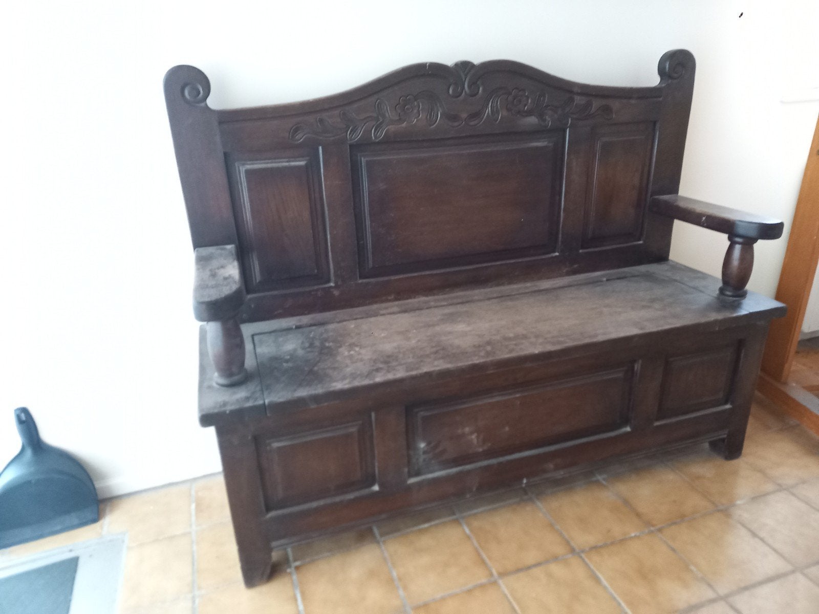 un Banc avec coffre à bagages, Antiquités & Art, Enlèvement ou Envoi
