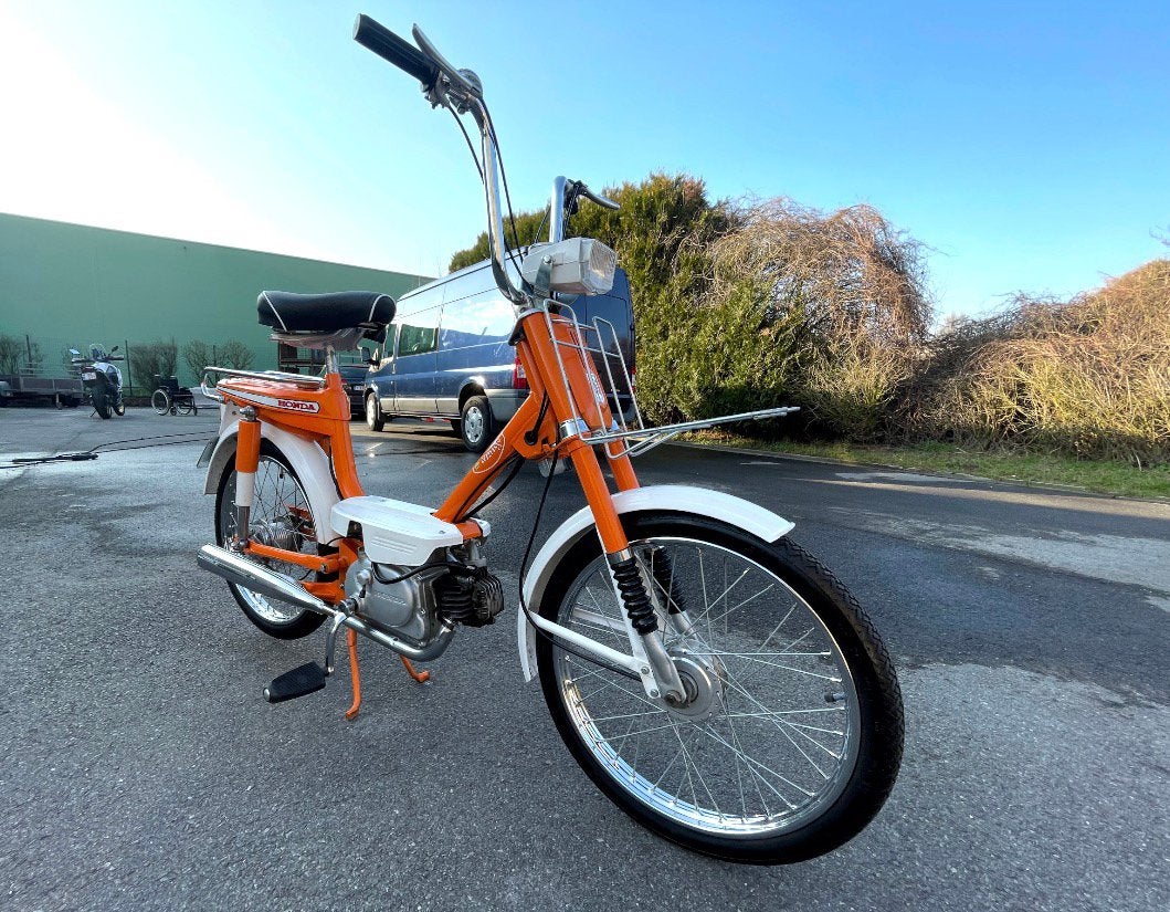 Honda Amigo, Vélos & Vélomoteurs, Enlèvement