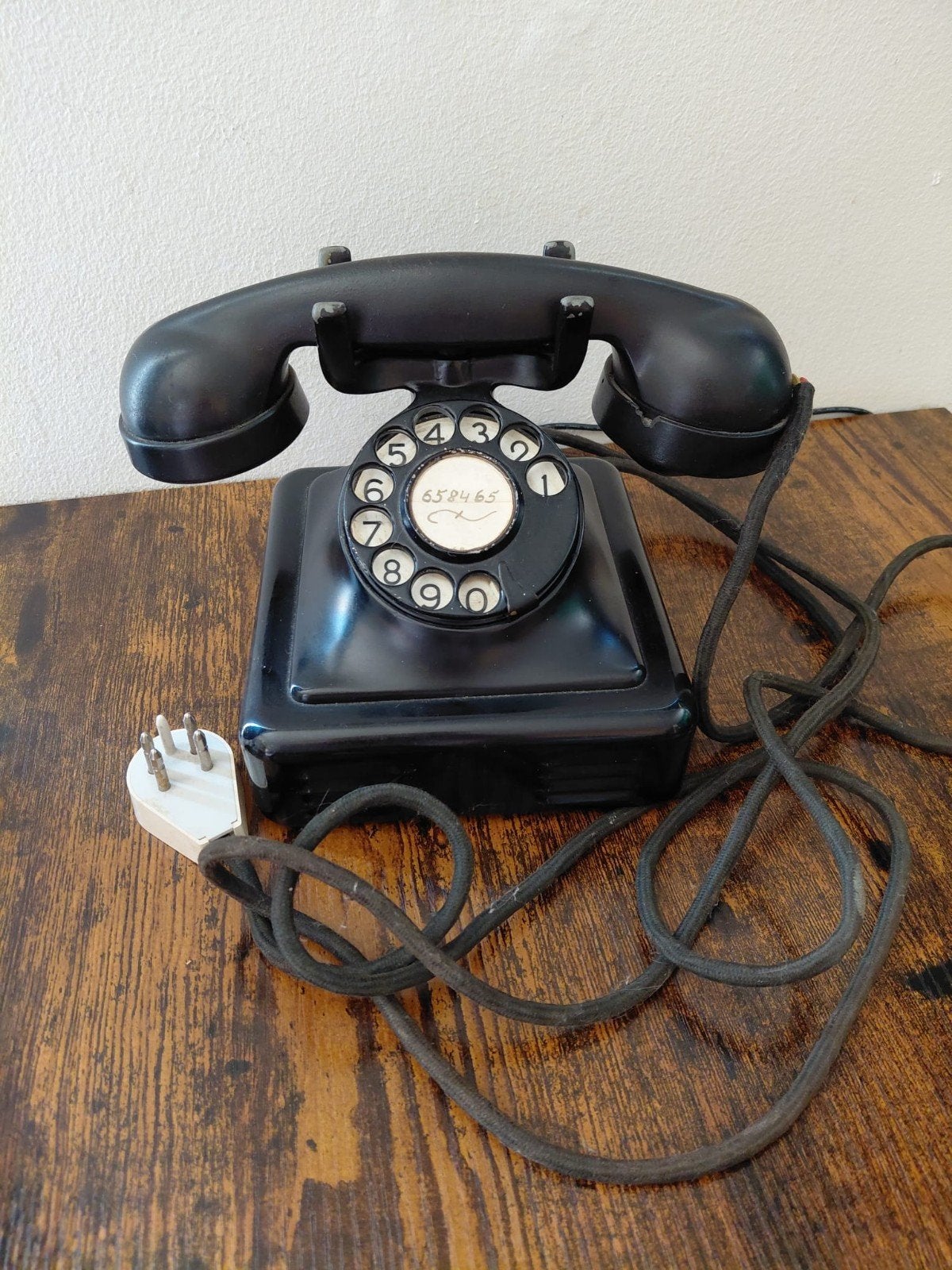 Téléphone fixe d'époque année 1950, Telecommunicatie, Vaste telefoons | Niet Draadloos, Verzenden