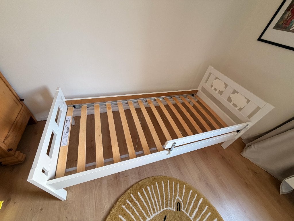 Kinderbed + matras, Enfants & Bébés, Chambre d'enfant | Lits, Utilisé, 140 à 160 cm, 70 à 85 cm, Sommier à lattes, Matelas, Enlèvement