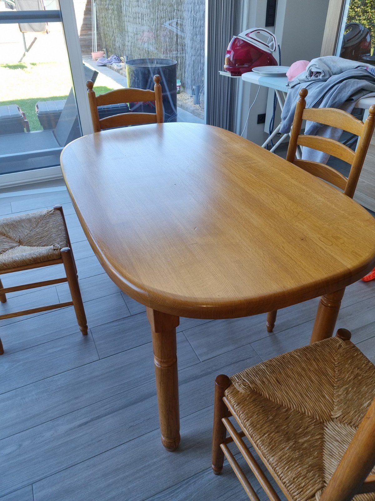 Table en chêne avec 4 chaises, Enlèvement