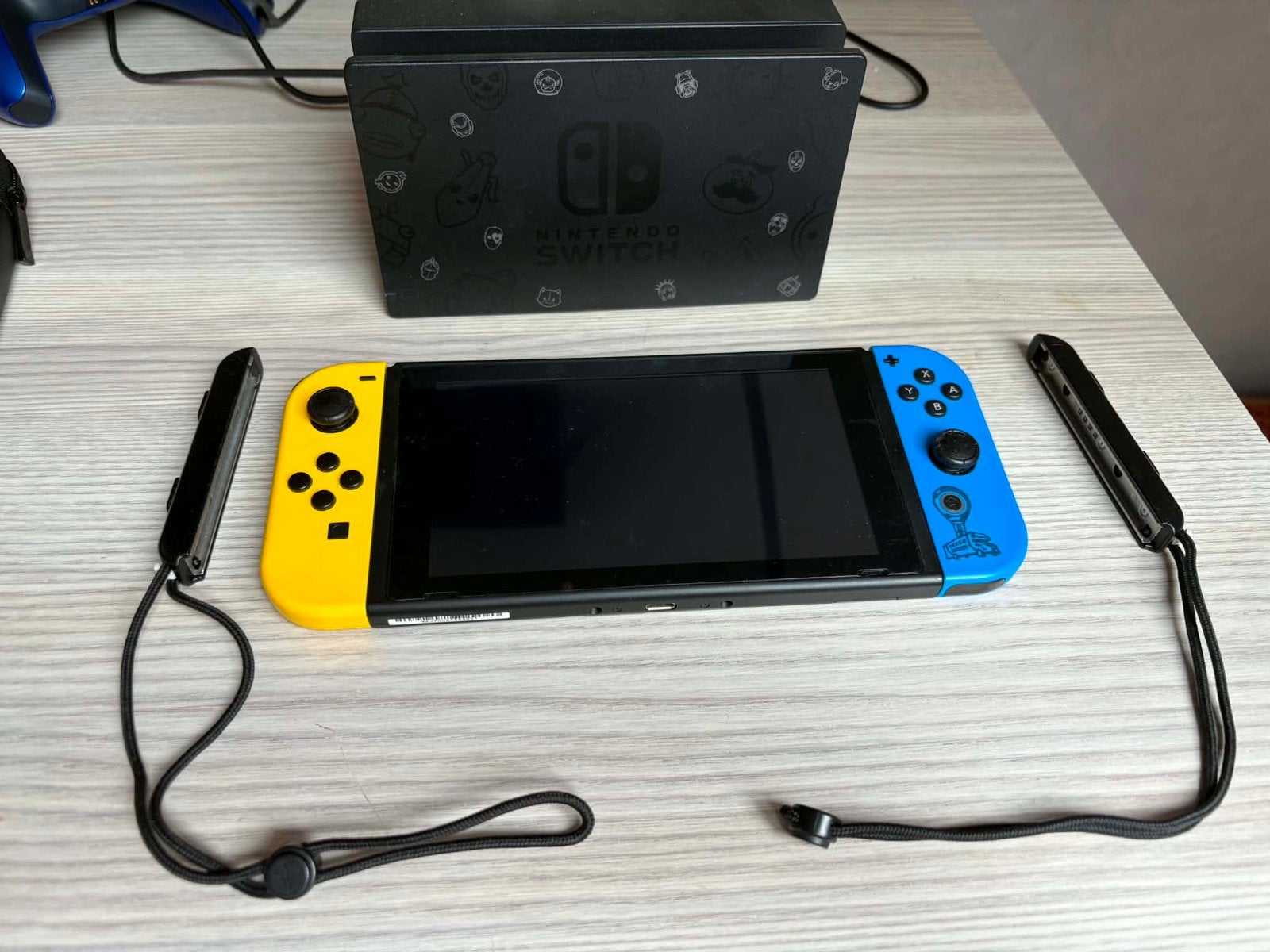 Nintendo Switch + etui, bijkomende controller en games, Met games, Met 2 controllers, Ophalen of Verzenden, Zo goed als nieuw