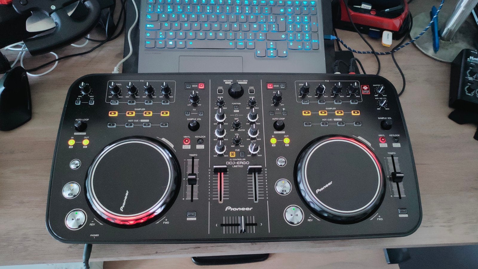 Pioneer DDJ Ergo Limited Edition, Muziek en Instrumenten, Ophalen of Verzenden, Gebruikt, Draaitafel, Pioneer