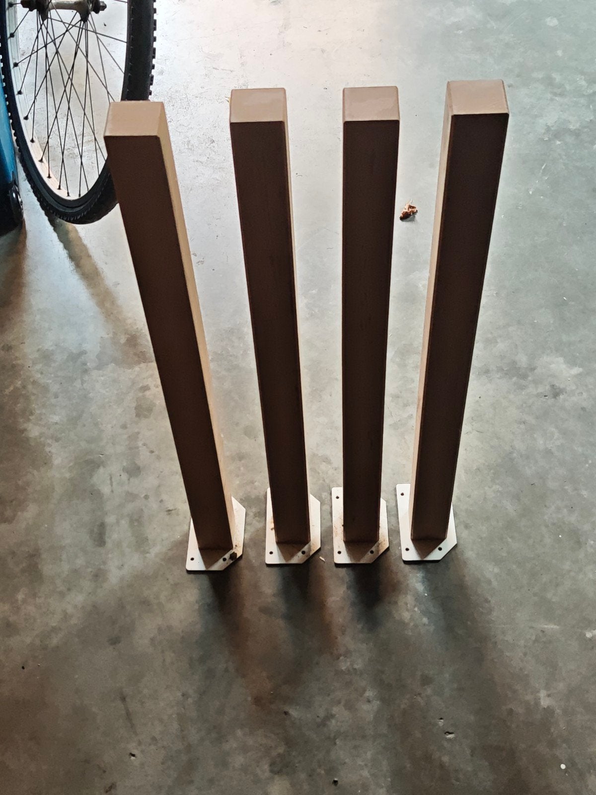 4 tafelpoten, Maison & Meubles, Pièces pour table, Enlèvement, Comme neuf, Pied de table