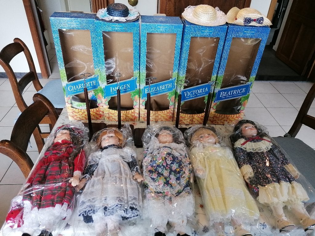 Collection de poupées en porcelaine, Enlèvement ou Envoi, Neuf, Poupée