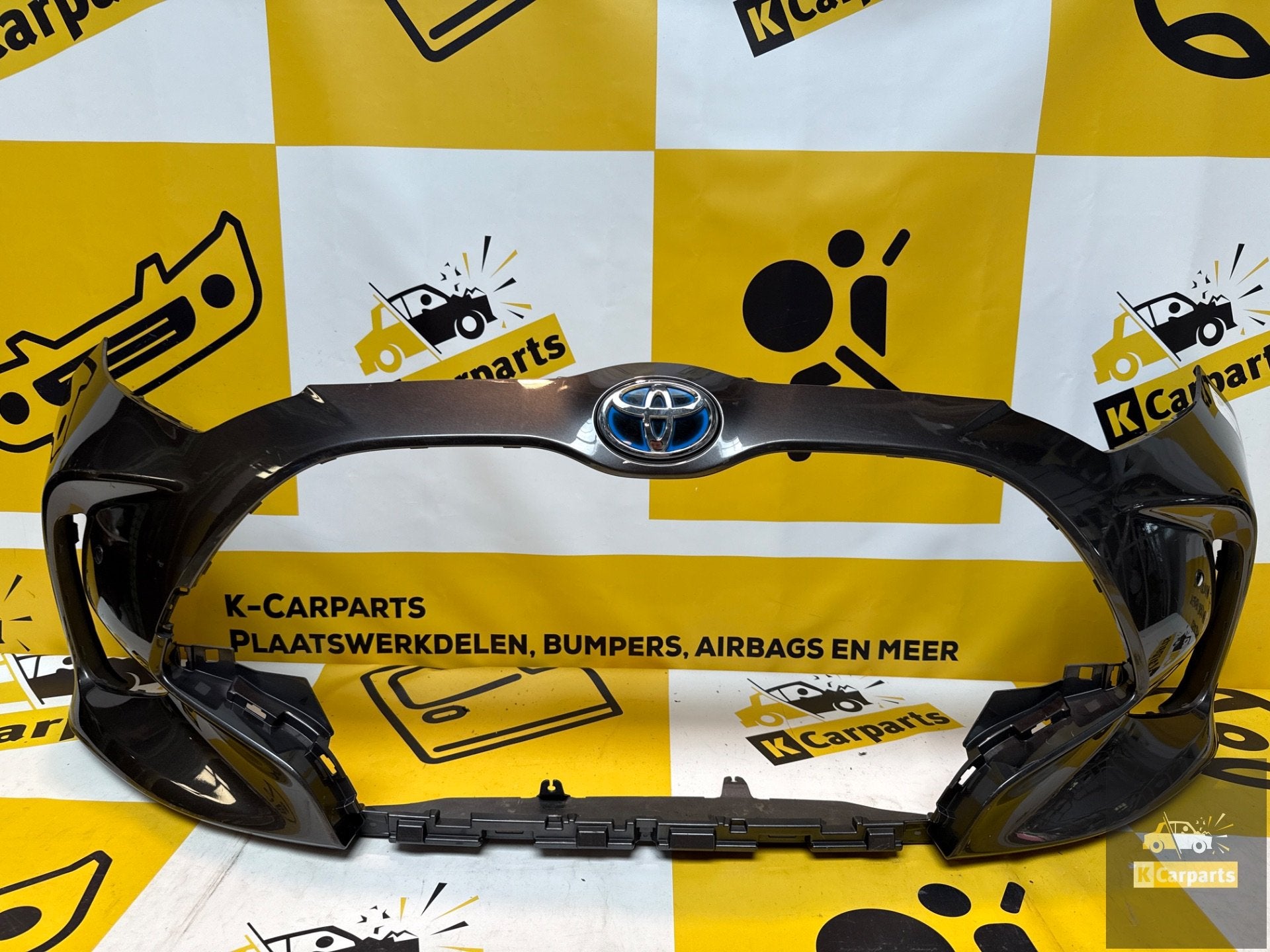 Bumper Toyota Yaris Voorbumper PDC 52119-K0050 2019-Heden, Info@fabrikant.eu, Toyota, Bumper, Fabrikant BV