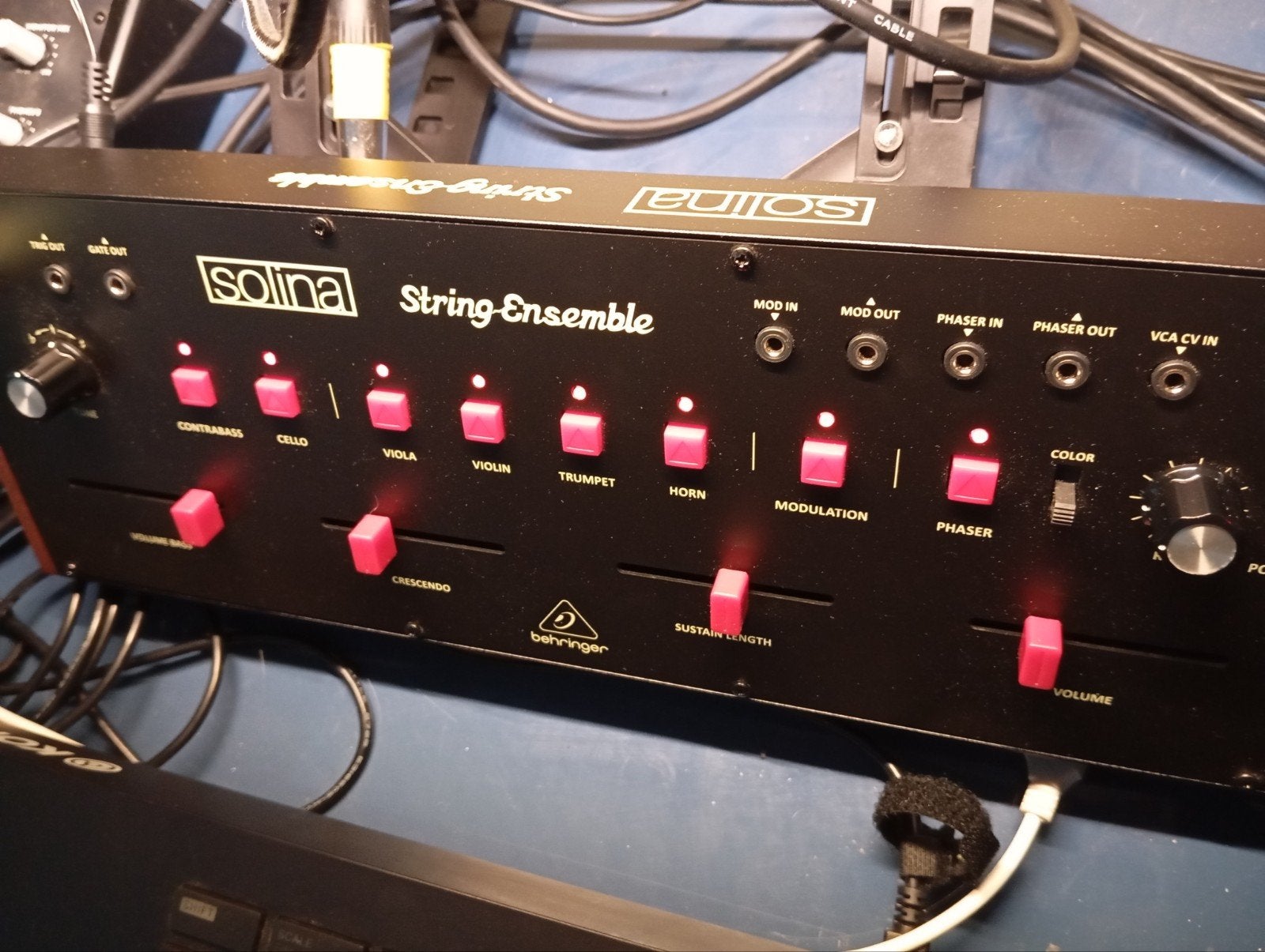 synthetiseur analogique behringer solina, Muziek en Instrumenten, Synthesizers, Ophalen of Verzenden