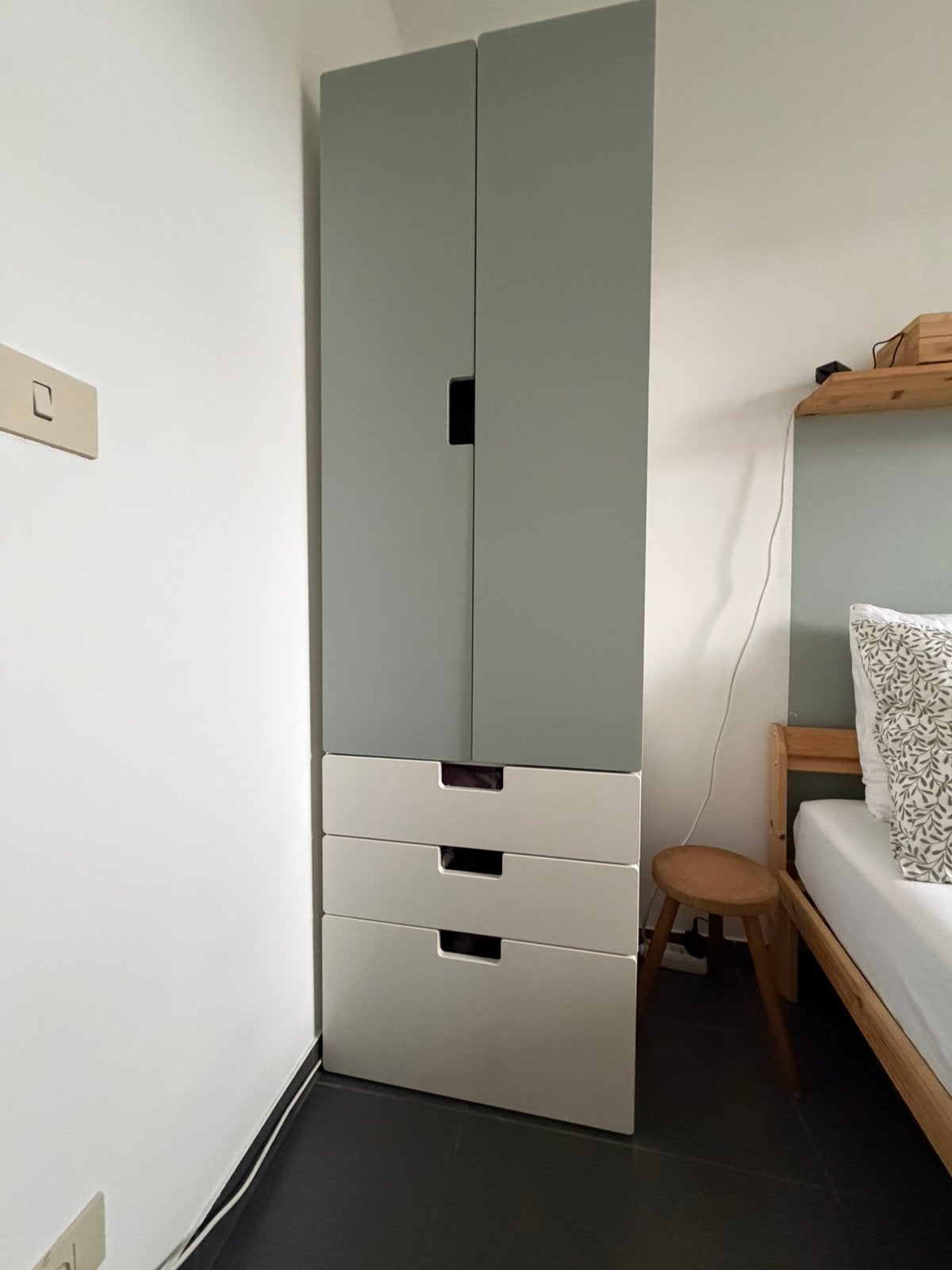 Smalle kledingkast met laden Ikea STUVA, Huis en Inrichting, Ophalen, Zo goed als nieuw, 150 tot 200 cm