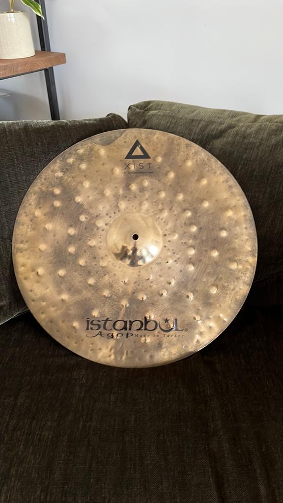 Cymbale Istanbul Xist Dry Dark Brillant 21’, Muziek en Instrumenten, Drumstellen en Slagwerk, Ophalen, Zo goed als nieuw