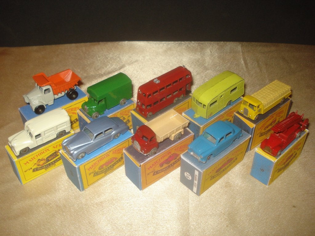 LESNEY MATCHBOX Lot 15 de 10 Voitures + Boîtes Reproductions, Ophalen of Verzenden, Zo goed als nieuw, Auto