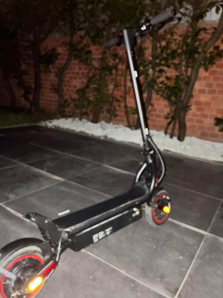 Trottinette électrique comme neuve, Enlèvement, Comme neuf