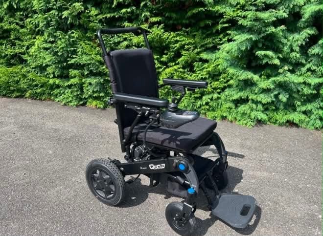 Fauteuil roulant électrique pliant très peu utilisé, Enlèvement, Pliant, Comme neuf, Fauteuil roulant électrique