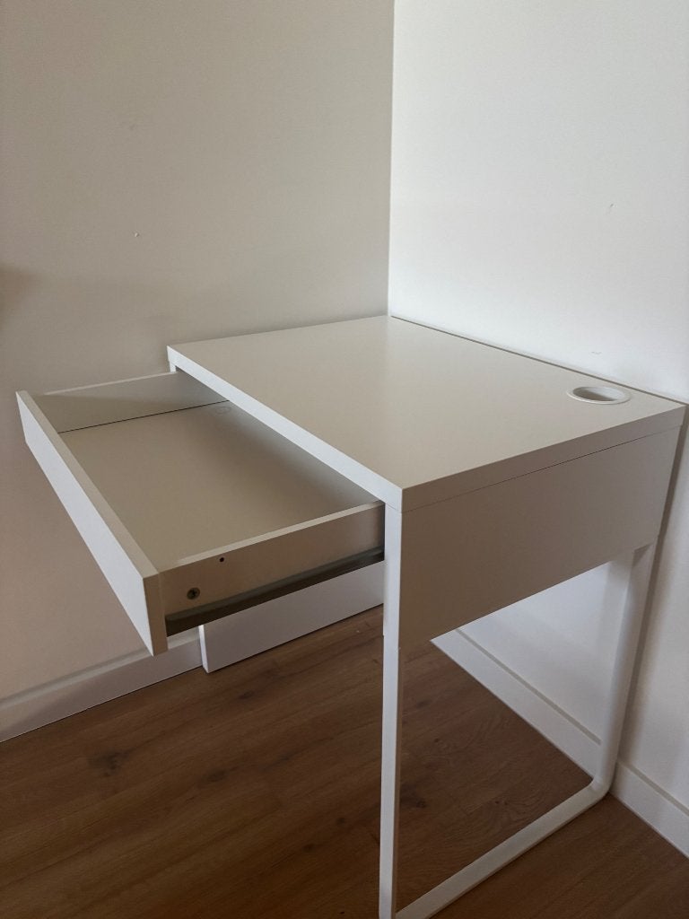 Bureau ikea, Ophalen, Nieuw, 65 cm of meer, 70 cm of meer