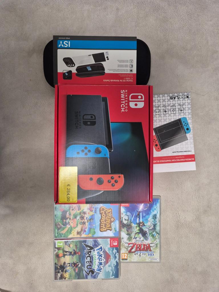 Nintendo switch+hoes(SPELLETJES VERKOCHT), Games en Spelcomputers, Ophalen