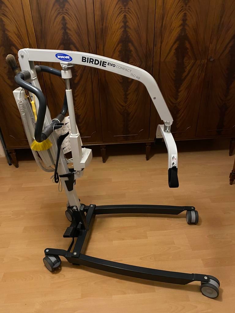 Passieve, elektrische tillift Invacare Birdie met tildoeken, Diversen, Ophalen, Nieuw