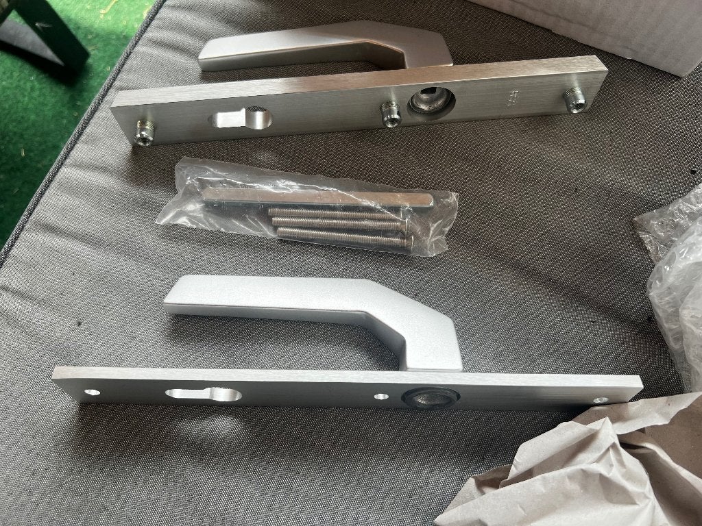 2 stuks BSS Smaldeur Veiligheidsbeslag 9095 – PC 92 –, Enlèvement ou Envoi, Neuf, Système complet
