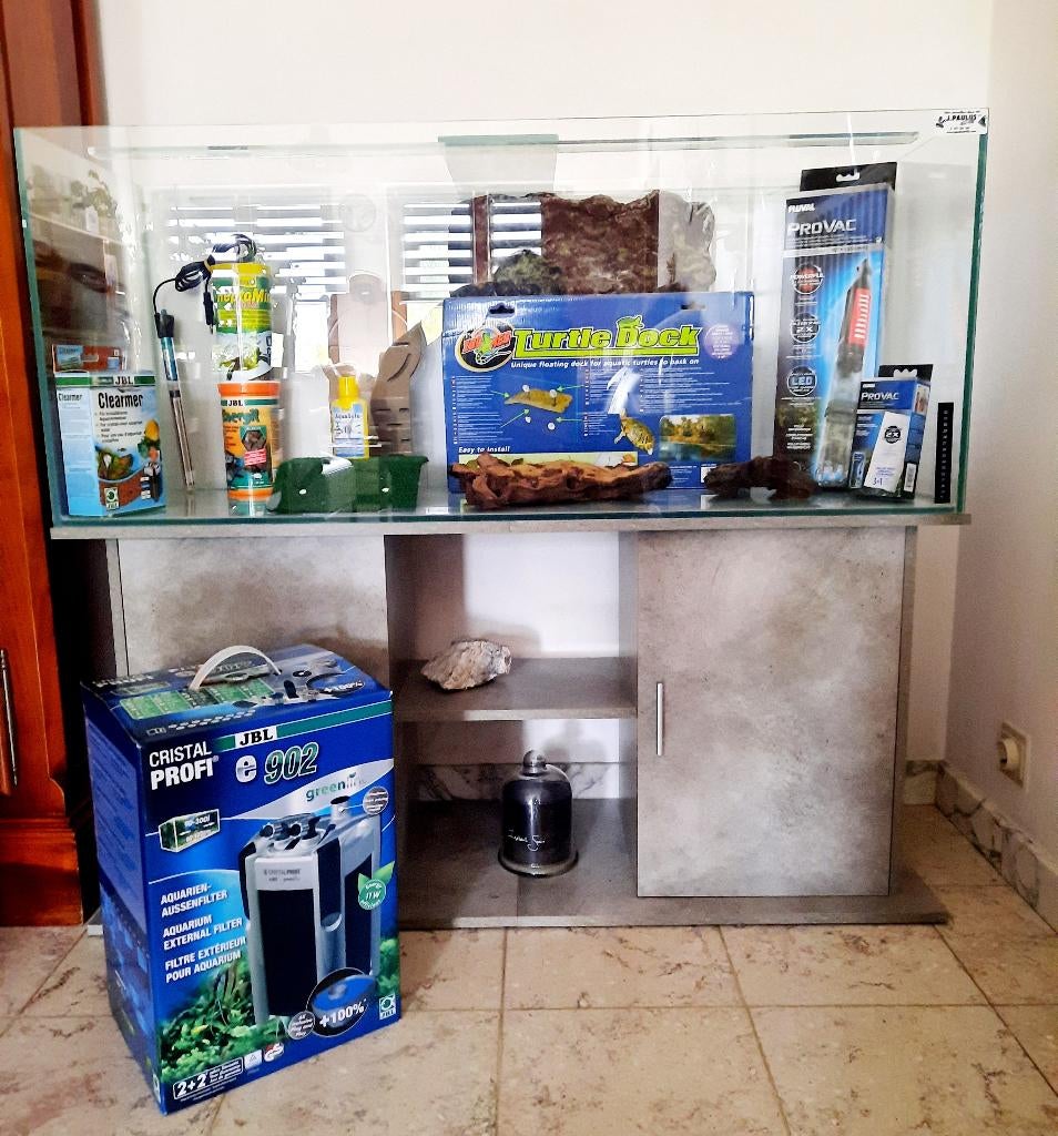 Aquarium complet 240L+ meuble + accessoires état neuf, Animaux & Accessoires, Poissons | Aquariums & Accessoires, Neuf, Enlèvement