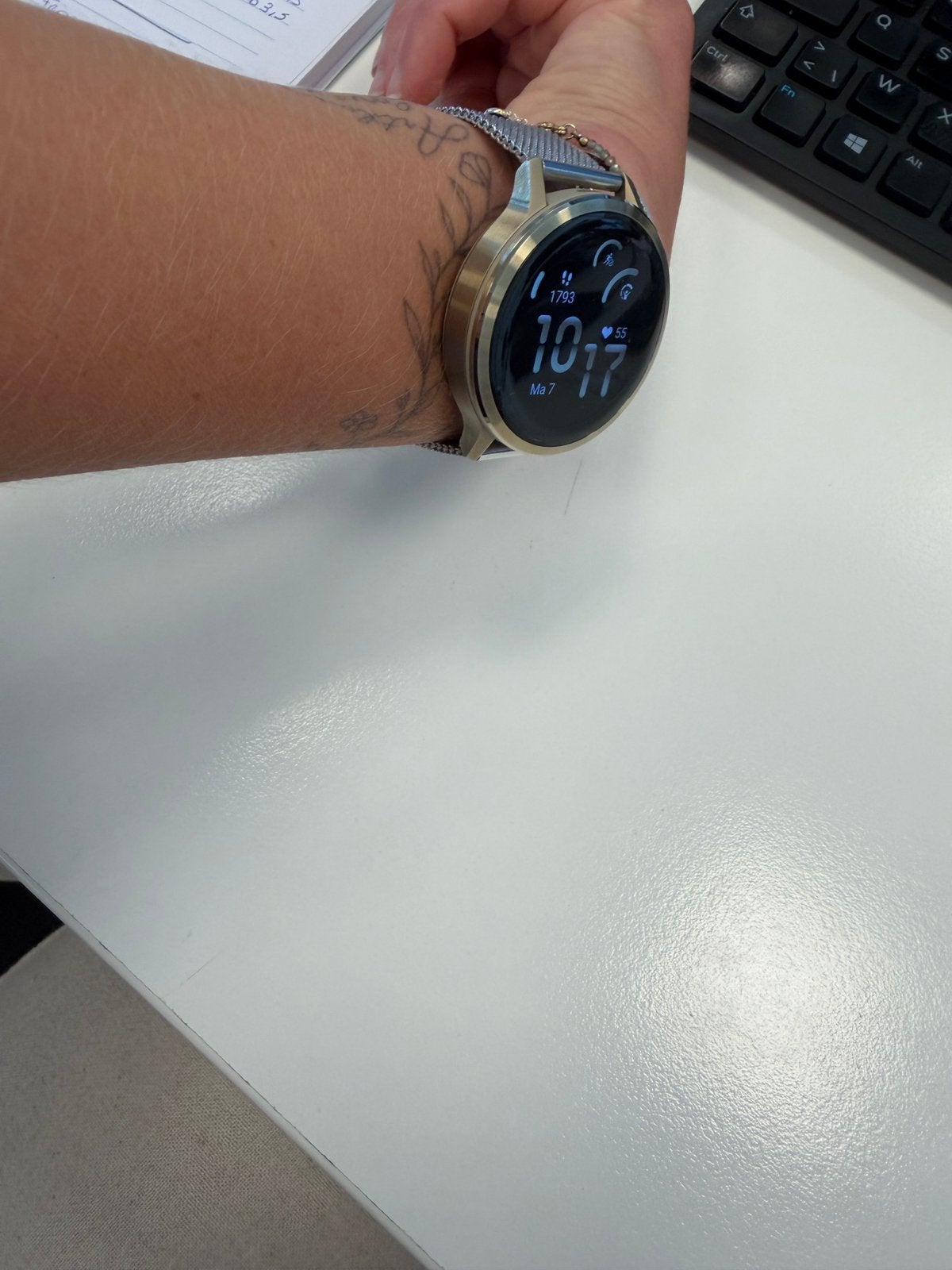 Garmin venu 4, Bijoux, Sacs & Beauté, Montres de sport, Enlèvement, Comme neuf