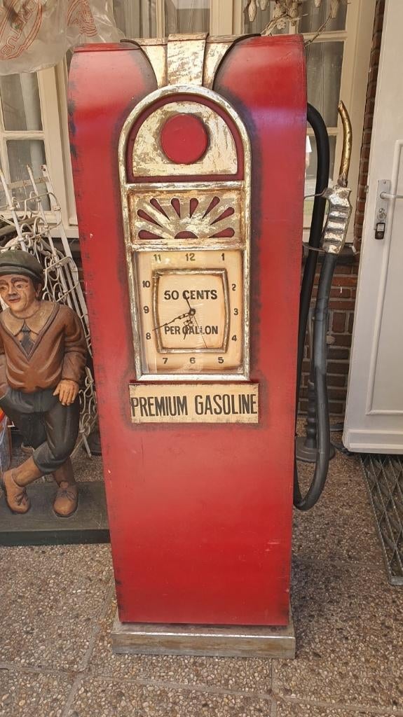 Unieke Kledingkast model Benzinepomp met echte klok en, Huis en Inrichting, Ophalen, Minder dan 50 cm, Met deur(en), Benzine pomp