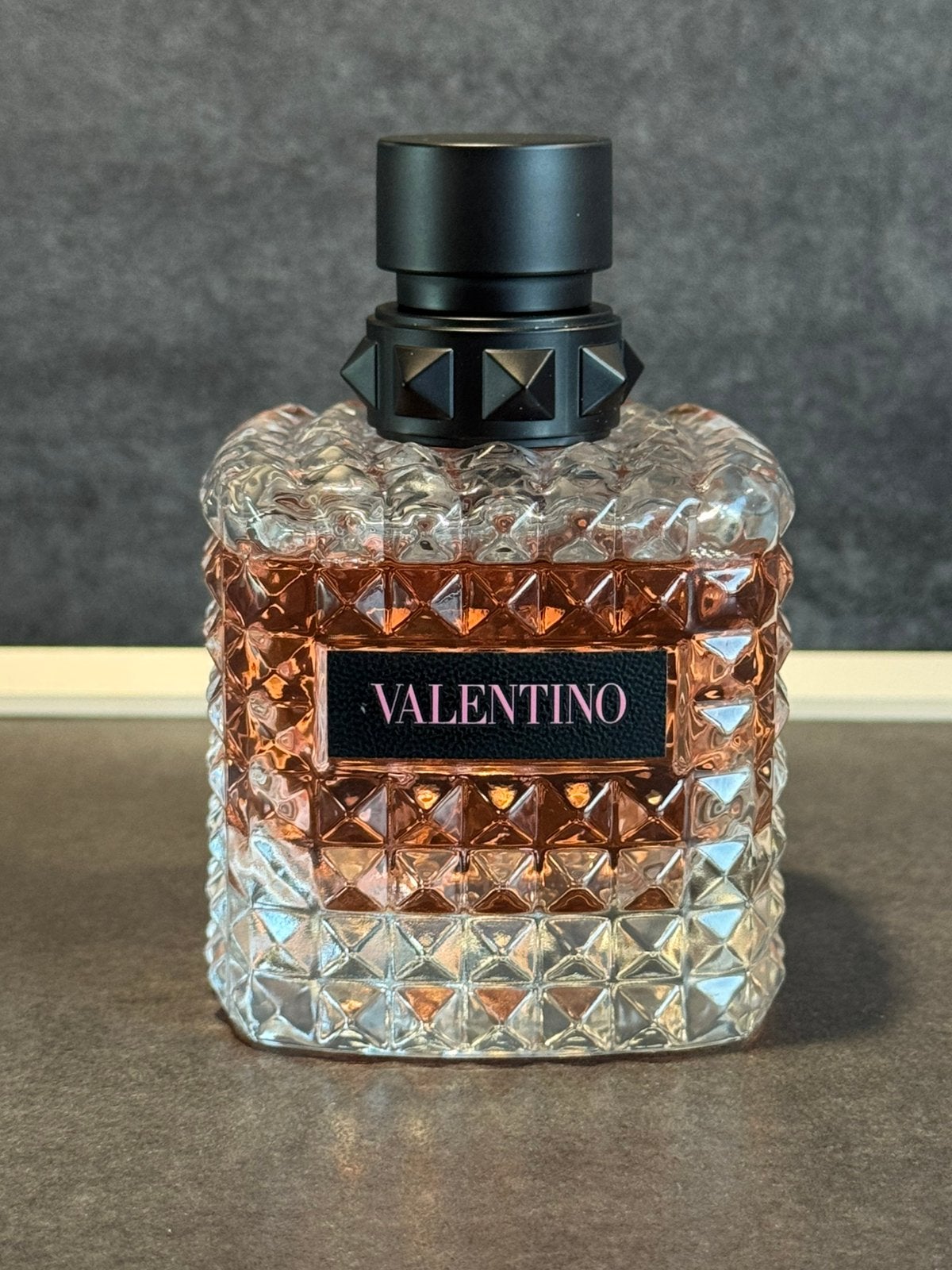 Vends Parfum Valentino Donna Born in Roma, Envoi, Comme neuf