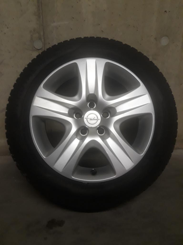 Opel Velgen 16' Duims - Nw Tyres - Uniroyal Rain Tyres !!!, Auto-onderdelen, Banden en Velgen, Ophalen, 16 inch, Banden en Velgen