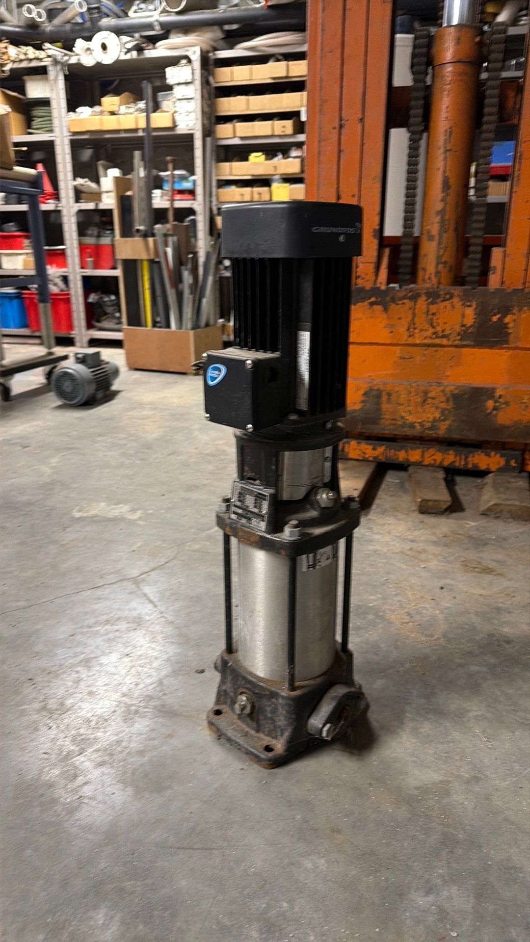 Centerfriguaal pomp grundfos, Ophalen